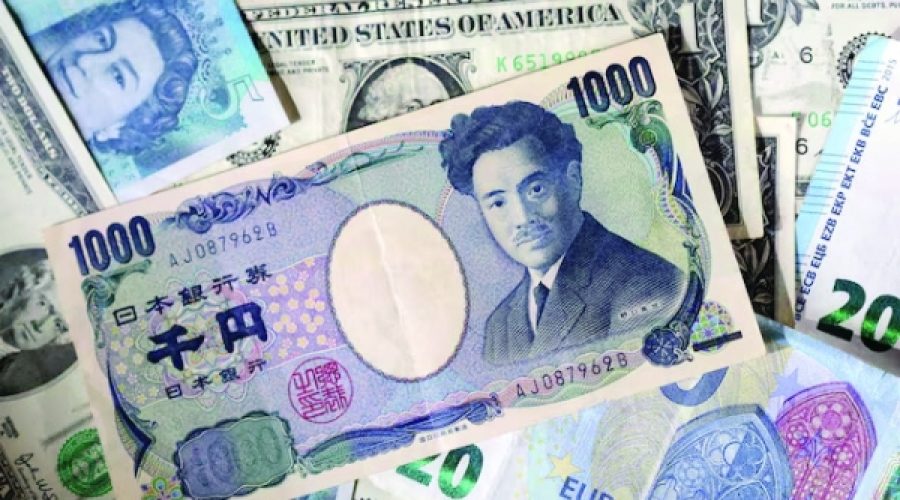 Dollar Set for First Monthly Gain of 2025: Implications for Investors and Businesses in Oman