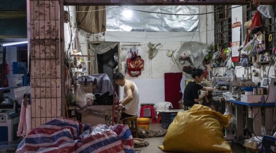 How China’s Struggling Small Workshops and Tariffs Impact Global Supply Chains: Opportunities for Investors and Entrepreneurs