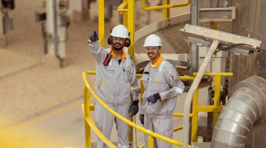 New Licensing Requirement for Oil and Gas Professionals from September: What It Means for Your Business in Oman
