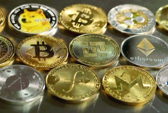 Fed Shifts Crypto Oversight to Regular Supervision: Implications for Investors and Businesses in Oman