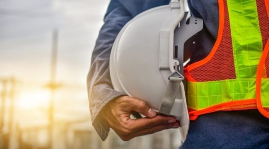Mandatory Professional Accreditation for Engineers: How New Requirements Starting August 2025 Will Impact Oman’s Construction Industry