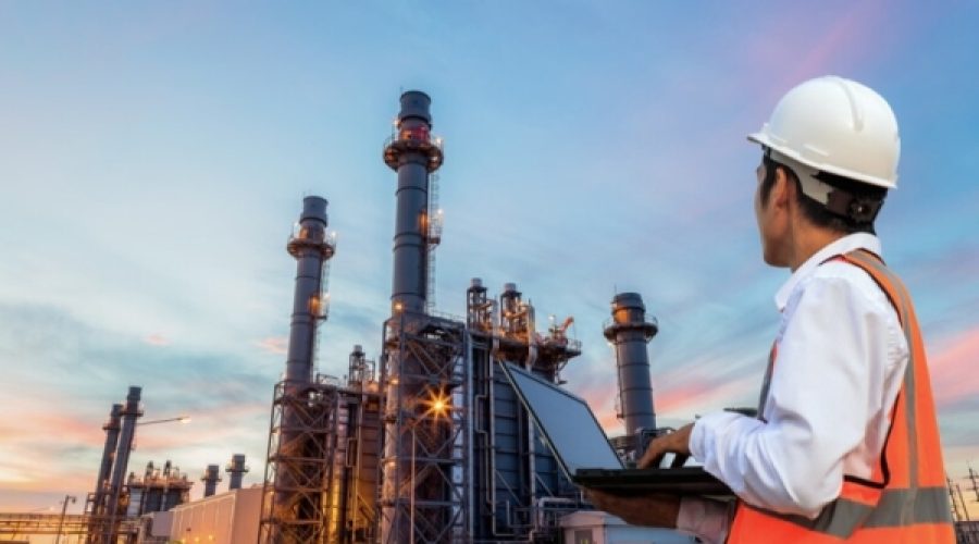 New Work Permit Regulations for Engineers: How Certification Changes the Game for Businesses in Oman