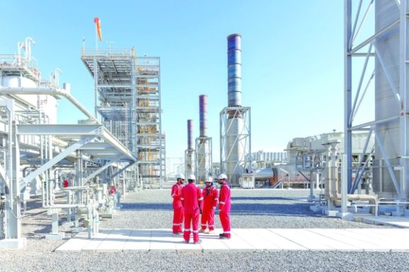 Oman's Refinery Output Rises 1.6%: Implications for Investors and the Energy Market