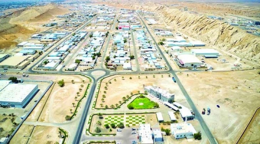 ارتفاع النشاط التجاري: كيف يؤثر التوسع الاقتصادي على فرص عملك في عُمان
