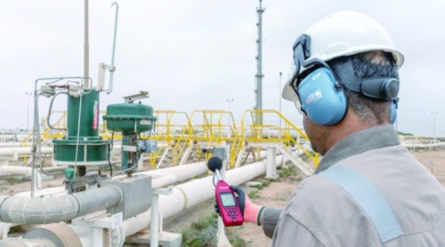 Oman’s CO₂ and Green Hydrogen Pipeline Studies: What Investors and Businesses Need to Know for Future Opportunities