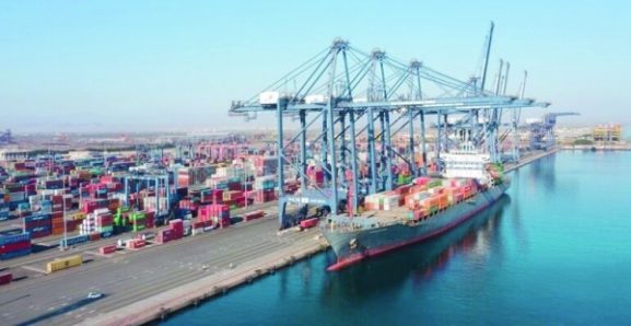 Exports Power Oman’s Economic Growth: Key Opportunities for Investors and Business Owners
