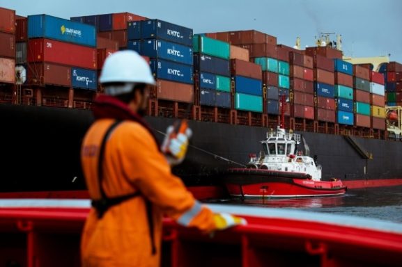 Top Omani Export Sectors: How Minerals, Chemicals, and Food Products Drive Business Growth Globally