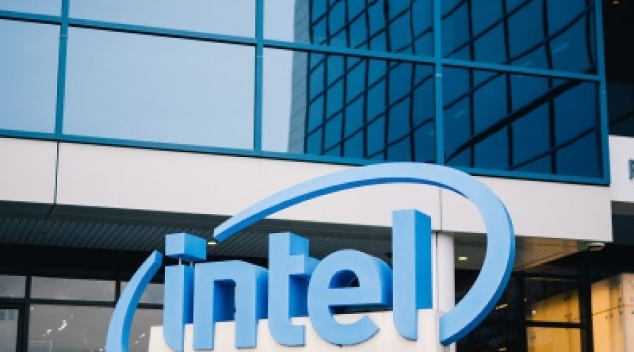 The Long, Painful Downfall of Intel: What It Means for Investors and Tech Entrepreneurs in Today’s Market
