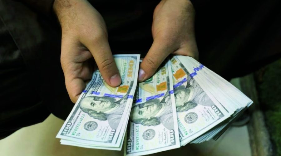 Forex-Dollar Steadies Amid Rising September Fed Rate Cut Bets: What Investors Need to Know for Market Impact