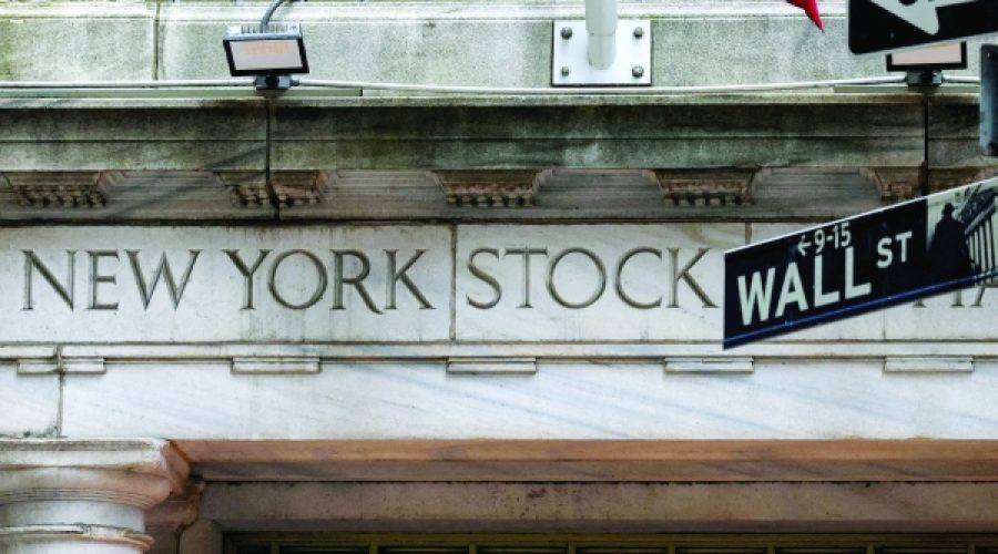 US Stocks Dip After Brief Record Highs: What Weak Jobs Data Means for Investors and Business Owners