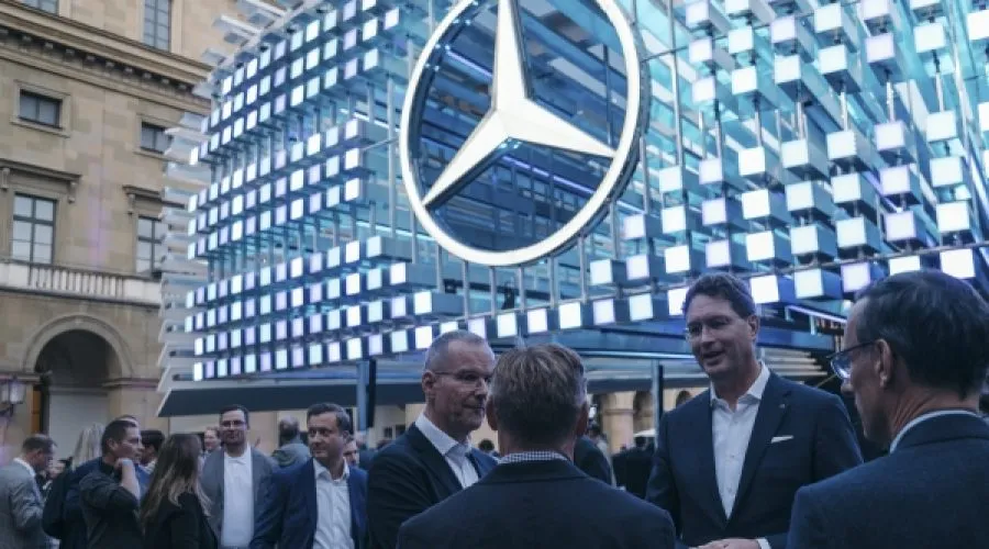 German Carmakers’ Comeback Amid Chinese Competition: What It Means for Global Auto Investors and Entrepreneurs