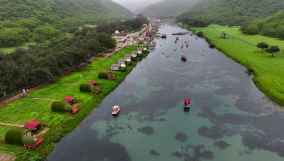 Khareef Dhofar Draws Over 1 Million Visitors by August End: What This Surge Means for Business Opportunities in Oman