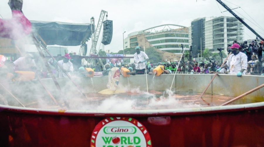Nigerian Chef’s Rice Hotpot Record Attempt: Opportunities for Culinary Entrepreneurs in Oman