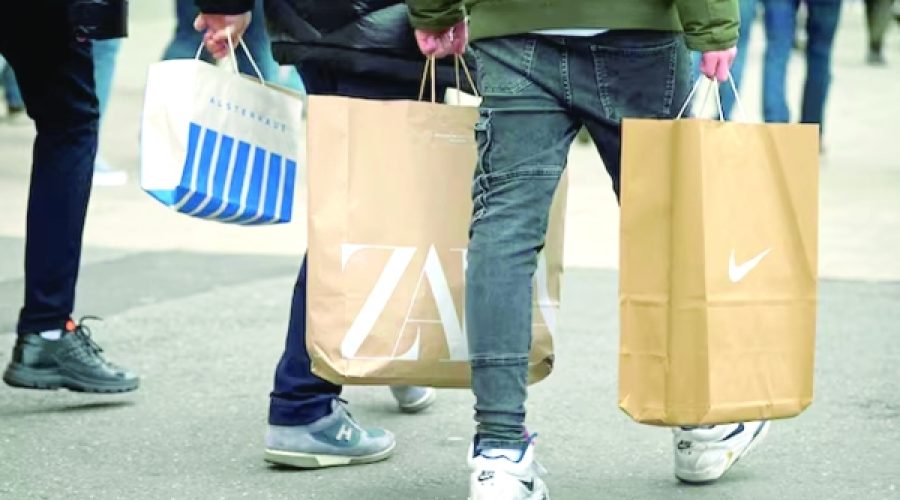 Euro Zone Consumer Spending Declines Amid Rising Tariff Fears: Implications for Investors and Businesses