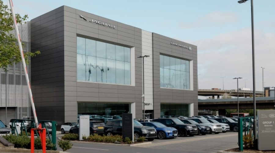 Jaguar’s Prolonged Shutdown Due to Cyberattack: Implications for Investors and the Automotive Industry