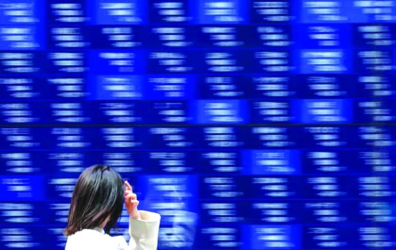Asian Stocks Stagnate: Implications of Yen Weakness on Investment Strategies in Oman