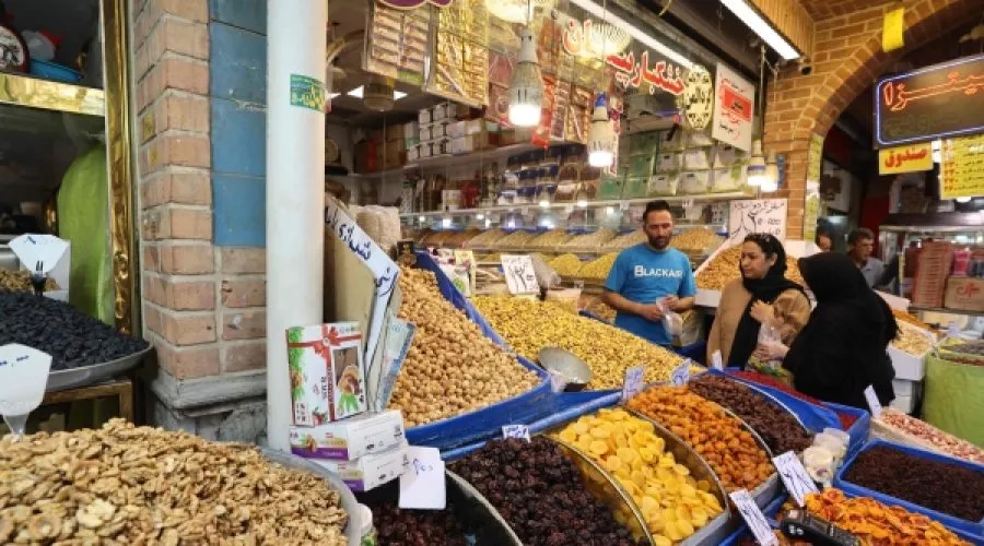 Iran Rial Hits Record Low Amid Sanctions: What This Means for Businesses and Investors in the Region