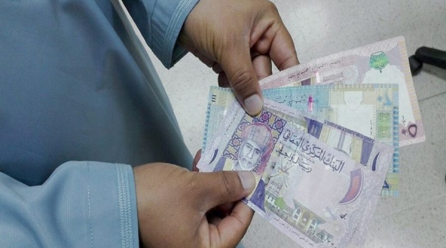 Timely Wage Transfers: How Oman’s New MoL Penalties Impact Your Business Operations