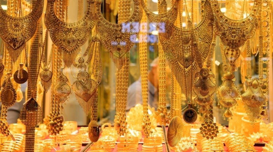 Gold Prices Surge: What This Means for Investors and Businesses in Oman