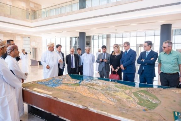 Vale Explores Investment Opportunities in SEZAD: What This Means for Investors and Businesses in Oman