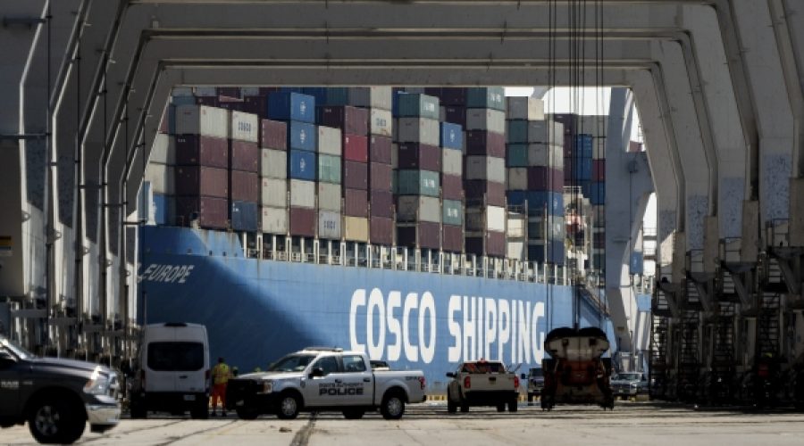 الرسوم الجديدة على السفن الصينية: كيف ستؤثر على تكاليف أعمالك وفرص التجارة؟