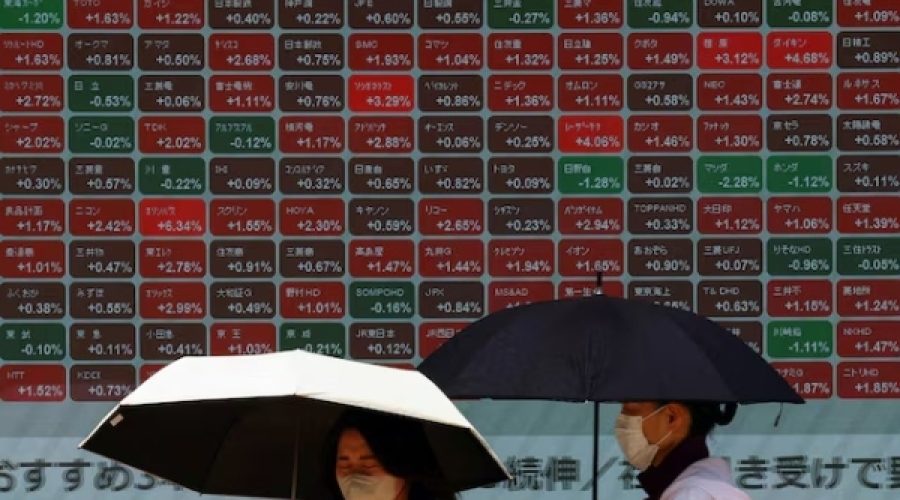 Asia Stocks Surge on Wall Street Gains: Implications for Investors and Entrepreneurs in Oman