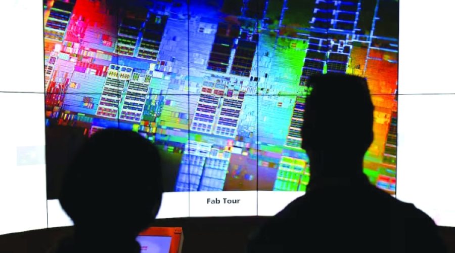 TSMC تعزز توقعات الإيرادات: ما يعنيه الطلب القوي على الذكاء الاصطناعي للمستثمرين ورواد الأعمال في مجال التكنولوجيا