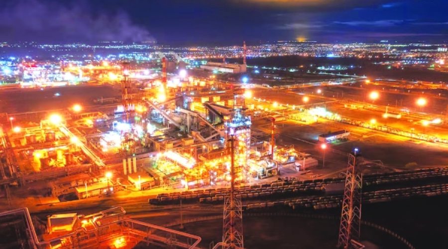 US Targets Russia’s Biggest Oil Firms: What Rising Oil Prices Mean for Investors and Businesses in Oman