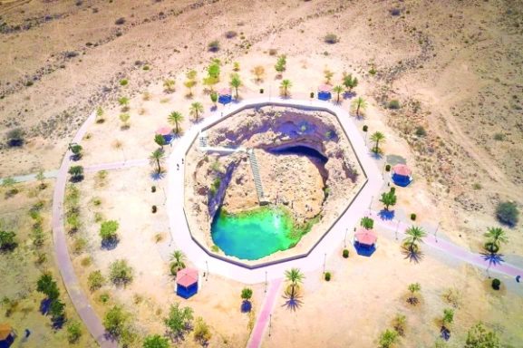 Oman's First Glamping Project Contract Awarded: What This Means for Investors and Entrepreneurs in the Tourism Sector