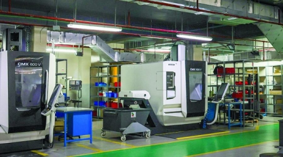 Oman Expands Smart Factories Initiative: How It Impacts Investment Opportunities for Businesses