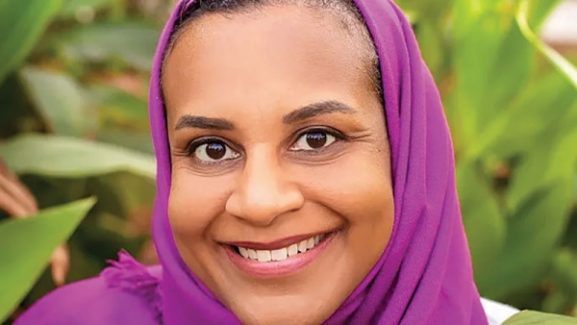 Omani Executive Coach Achieves Global Recognition: Implications for Business Leadership and Growth in Oman