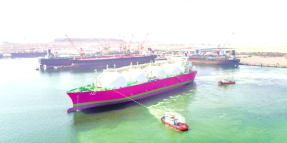 توقيع اتفاقيات شحن بين عُمان وإسبانيا: ما الذي تعنيه شراكات أسياد الجديدة لنمو أعمالكم؟