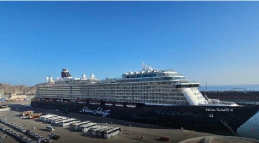 بندر سلطان قابوس پذیرای اولین کشتی کروز فصل است: این چه معنایی برای رشد گردشگری و تجارت عمان دارد؟