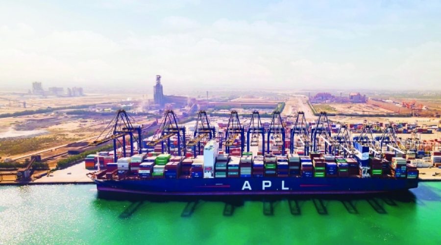 مازاد تجاری عمان به 3.9 میلیارد ریال رسید: پیامدهایی برای سرمایه‌گذاران و کارآفرینان در این سلطنت