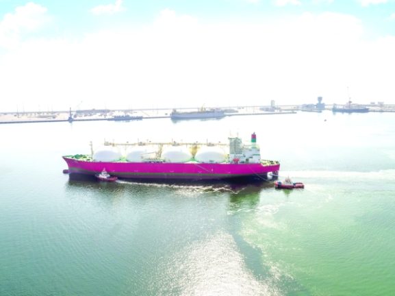 نمو أصول أسياد للشحن البحري بنسبة 101% ليصل إلى 1.19 مليار ريال عُماني: ما يعنيه هذا للمستثمرين وفرص الأعمال في عُمان