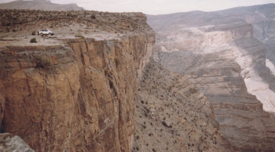 نمو الأعمال في عُمان: ما يحتاج المستثمرون ورواد الأعمال إلى معرفته حول رحلة العودة إلى عُمان