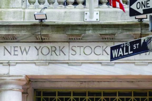 Insurance IPOs Surge to 20-Year High: Implications for Investors and Businesses in Oman