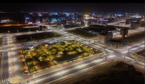 استراتيجية الدقم 2025-2030: المناطق الفرعية الرئيسية والقطاعات ذات الأولوية التي يجب على المستثمرين والشركات متابعتها