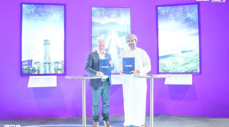 اولین پروژه سوخت‌های مصنوعی عمان در منطقه آزاد صحار: پیامدهایی برای سرمایه‌گذاران و کارآفرینان در بخش انرژی