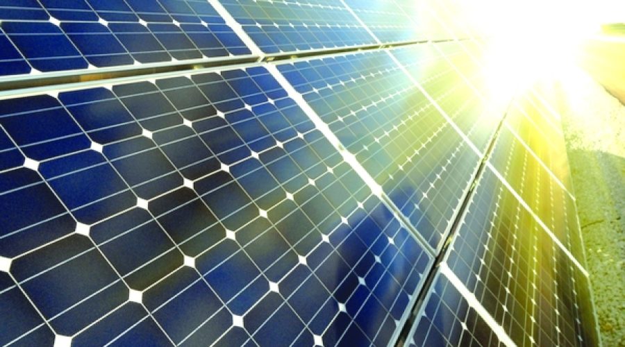 پروژه توسعه ماژول خورشیدی فتوولتائیک عمان: معنای آن برای سرمایه‌گذاران و کارآفرینان در عمان