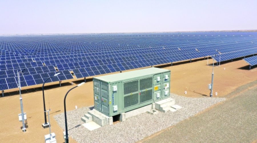 Solar Wadi’s 500 MWp Renewable Energy Goal: What It Means for Investors and Businesses in Oman’s Green Energy Market