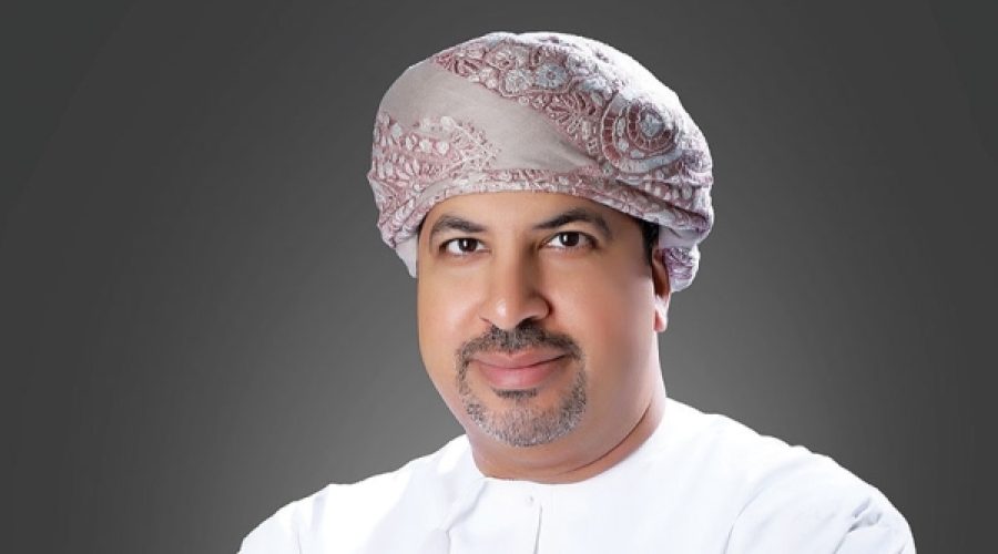 القيادة الرائدة في القطاع المصرفي العماني: دلالاتها بالنسبة للمستثمرين ونمو الأعمال