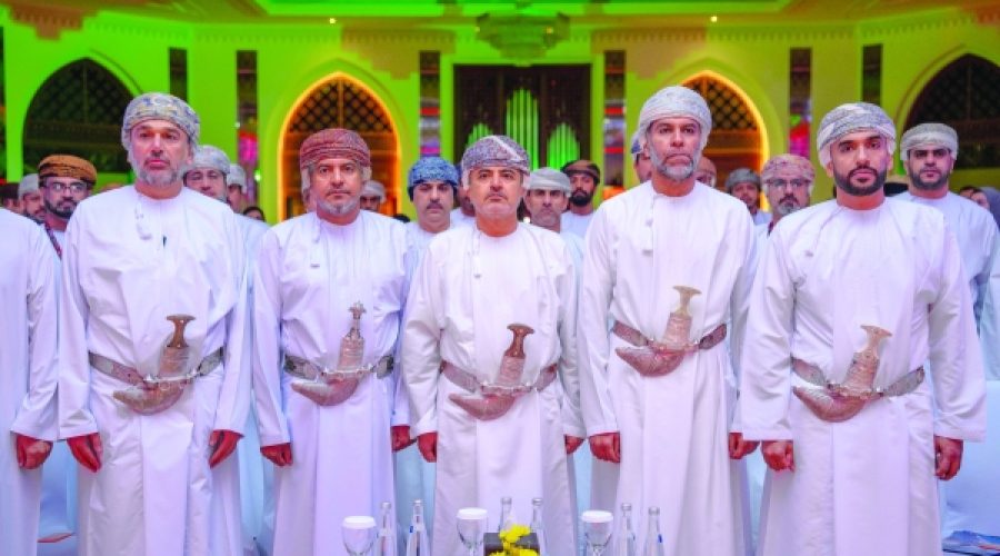 استثمارات الاقتصاد الرقمي في سلطنة عمان تصل إلى 1.2 مليار ريال عماني: ماذا يعني هذا لرواد الأعمال والمستثمرين؟