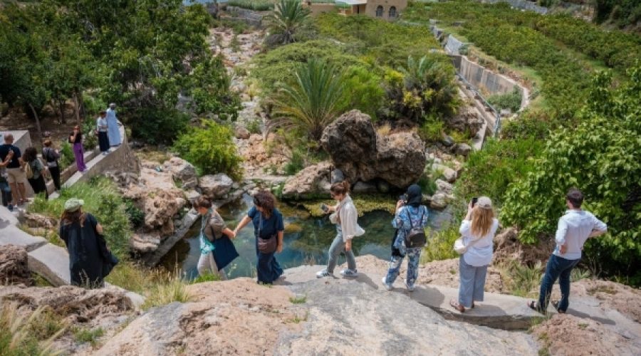 ازدهار السياحة داخل مجلس التعاون الخليجي بنسبة 51.2% خلال 5 سنوات: فرص رئيسية للمستثمرين وأصحاب الأعمال في عمان