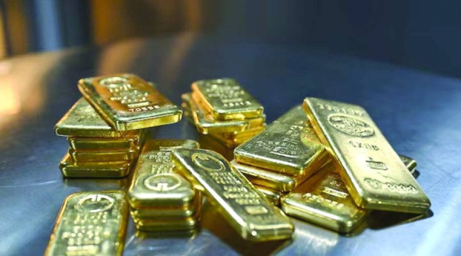 Gold Eyes $5,600: What Rising Prices Mean for Investors and Businesses Seeking Safety in Turbulent Markets