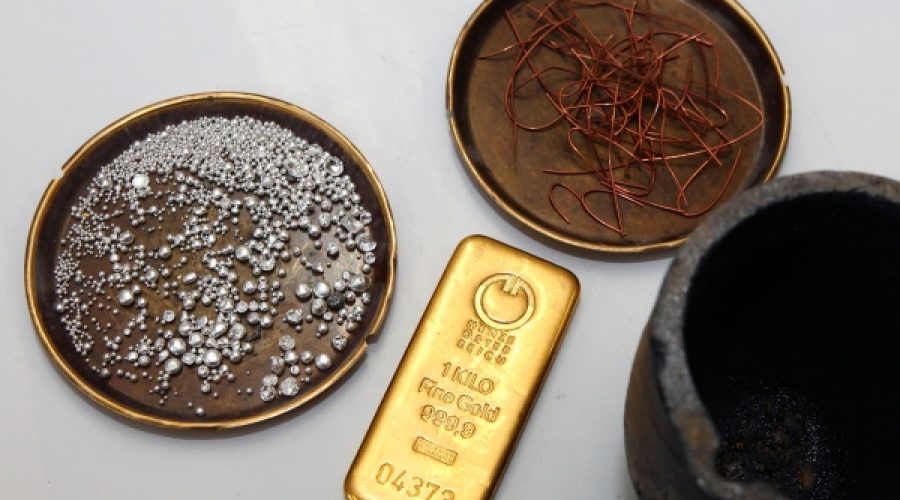 Gold Demand Soars to New Heights in 2025: Implications for Investors and Businesses in Oman