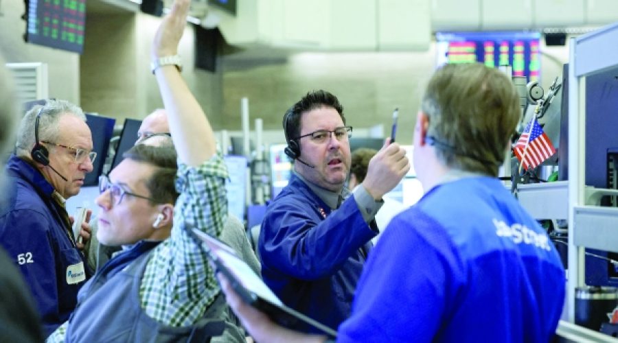 Asia’s Record-High Shares and Dollar Rebound: Implications for Investors and Businesses in Oman