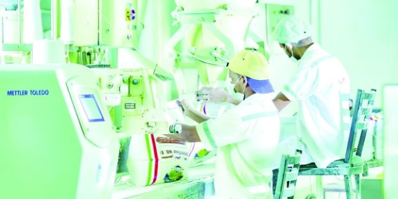 OFM سهام شرکت تابعه مواد غذایی خود را گسترش می‌دهد: این امر برای سرمایه‌گذاران و رشد کسب‌وکار در عمان چه معنایی دارد؟