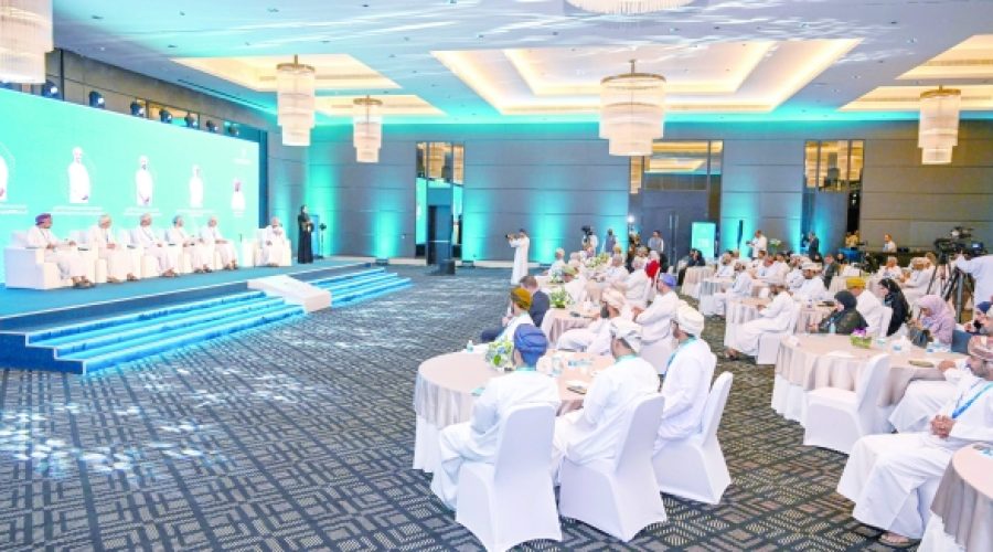 رئیس سازمان تنظیم مقررات ارتباطات (TRA) از شرکت‌های مخابراتی خواست تا فراتر از خدمات سنتی، تنوع‌بخشی کنند: این امر چه تأثیری بر رشد کسب‌وکار در عمان دارد؟