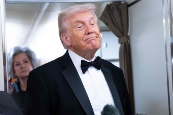 آینده تعرفه‌های ترامپ: پیامدهای آن برای تجارت جهانی و استراتژی تجاری شما